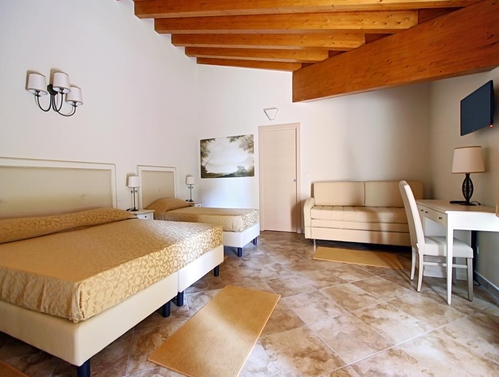 Hotel Villa Borghesi Corte dei Cortesi Chambre photo